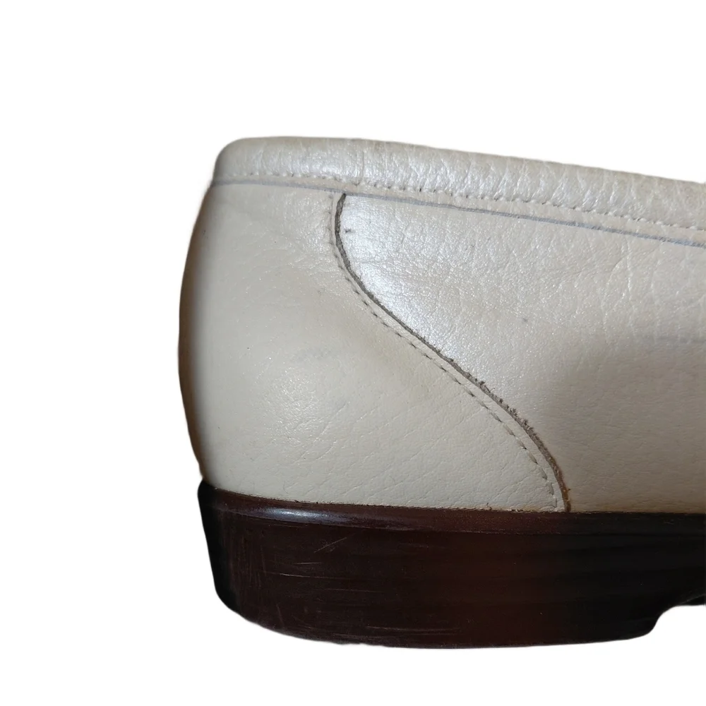 SAS Simplify Slip On Loafers Women's Size 8 Wide Pearl Leather Loafer Flats